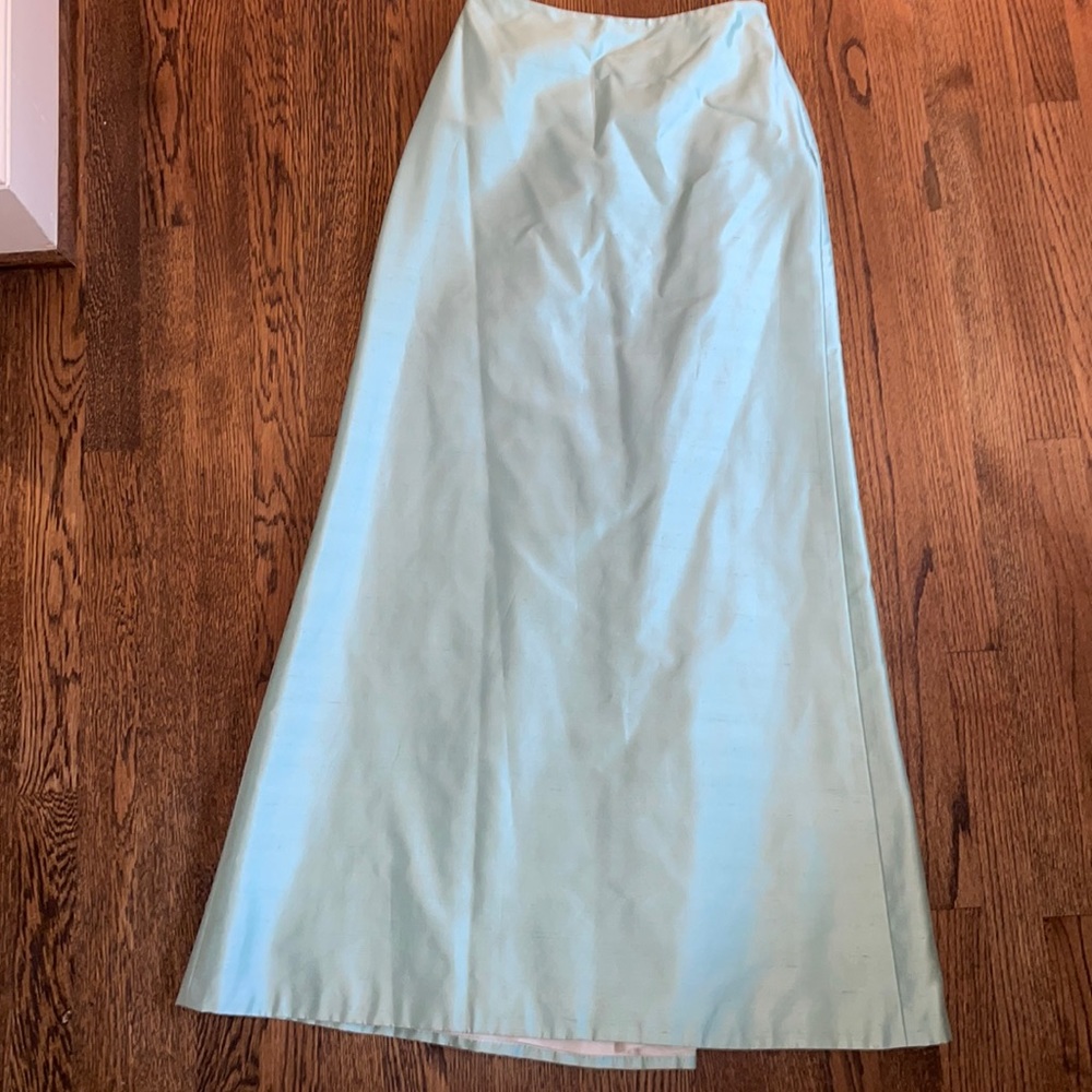 Carmen Marc Valvo Collection silk A-line skirt